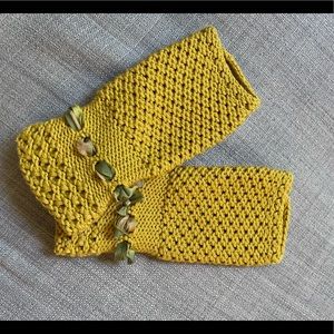 Silk and knitted sweet yellow mittens